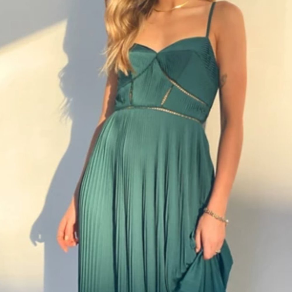 Cami pleated midi dress with trim detail, green